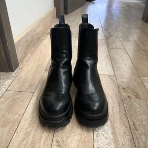 Zara chunky black boots